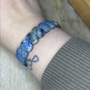 Lapis Luzil rectangular, dainty stone beaded stretch bracelet